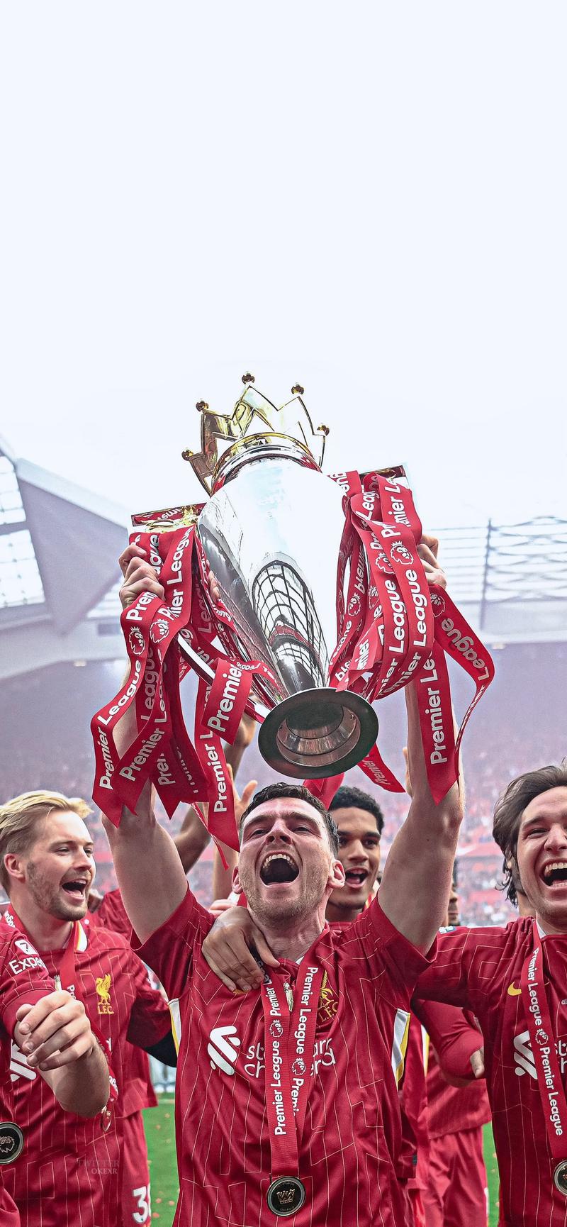 皇马客场3-0击败毕巴，阿诺德表现神勇但伤退，展现世界级水准，但伤病困扰持续。（皇马客场3-0擒毕巴，阿诺德高光却伤退，世界级表现难挡伤病困扰）