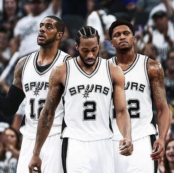 弗赖堡vs圣保利：金特尔、格里福首发，藤田让瑠奇马、梅茨出战（弗赖堡对阵圣保利：金特尔、格里福先发，藤田让瑠、奇马、梅茨登场）