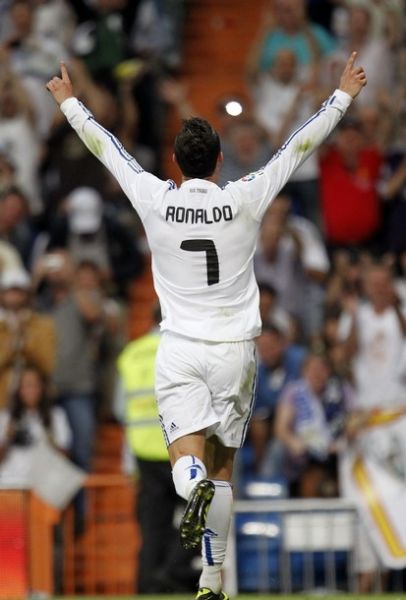 埃因霍温2比3马竞 全场集锦（马竞3-2击败埃因霍温 全场集锦）